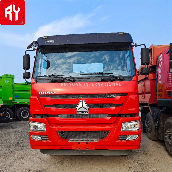 Howo 6*4 Tractor Truck Head 380HP suppliers